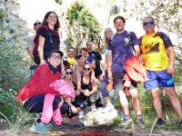 El grupo de senderistas en el Barranco de Hondares.