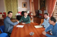 dia-de-la-firma-del-contrato-de-arrendamiento-empresa-mayo-2016