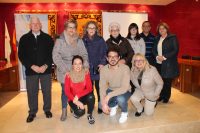 El Ayuntamiento de Bullas regala una figura de Artesanías Serrano a los belenistas de la Ruta