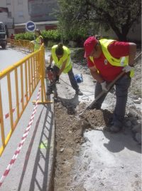 La Escuela Taller de Moratalla mejora el camino del Morterico, las aceras de la carretera del Canal y la piscina municipal