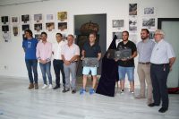 Los ganadores del concurso de fotografía de la Semana Santa de Bullas con el Presidente del Cabildo y los concejales del Ayuntamiento de Bullas