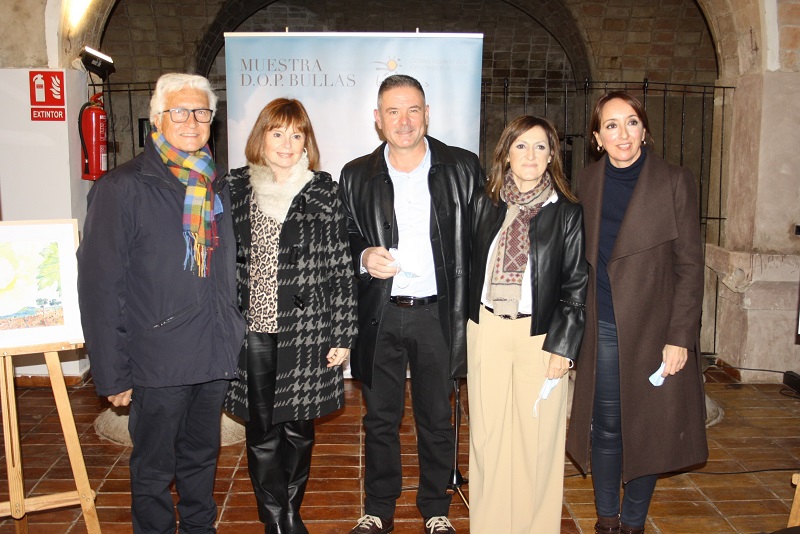 El Museo del Vino ha acogido la doble presentación de la exposición de Zacarías Cerezo ‘Terra’ y de los vinos espumosos de Bodega Monastrell