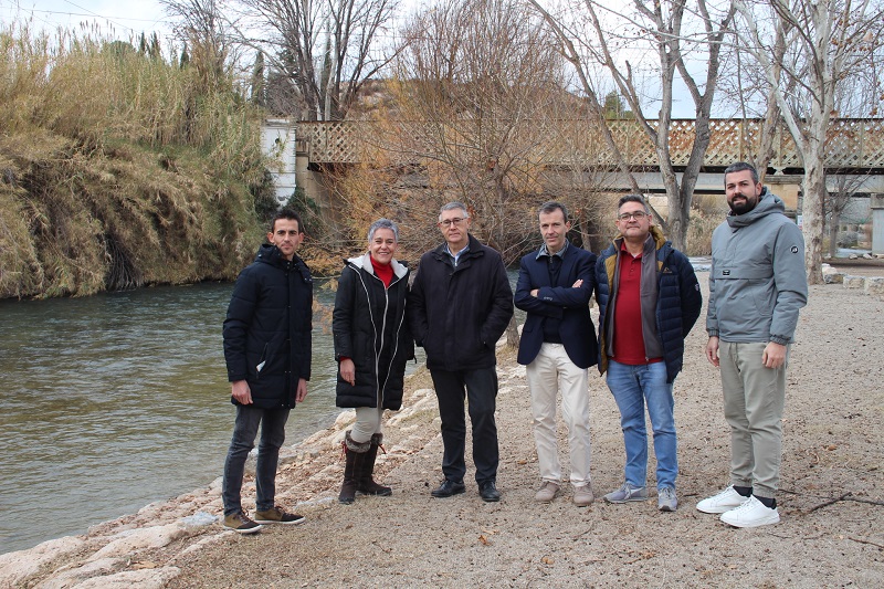 El presidente de la Confederación Hidrográfica del Segura realiza una visita técnica a Calasparra junto a la alcaldesa y su equipo de gobierno