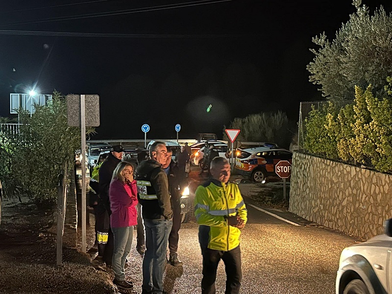 Desalojado el Camping La Puerta  por la previsión de desbordamiento del Embalse de La Risca, en Moratalla.