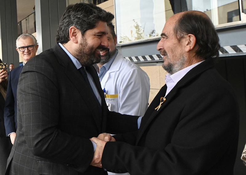 López Miras anuncia la construcción de un nuevo Hospital de Día Oncológico en la Arrixaca con una inversión de 7 millones