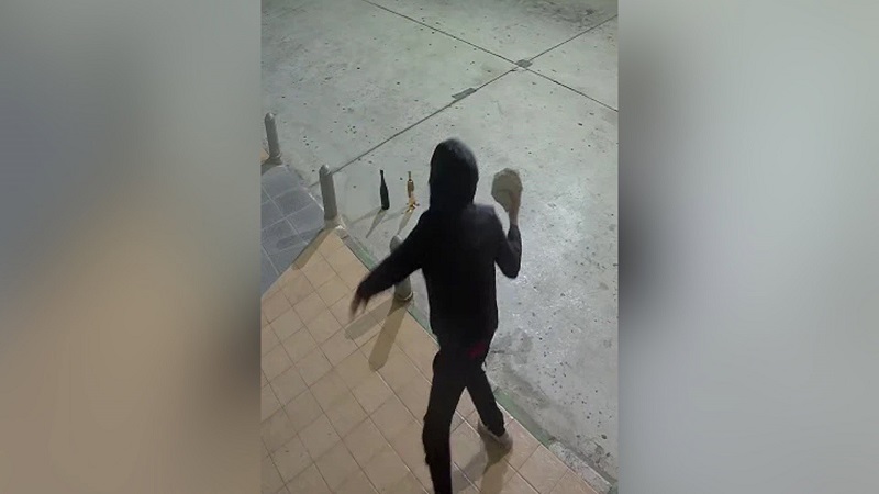 Guardia Civil detiene a tres individuos por varios robos en comercios de la Comarca del Noroeste