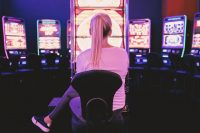 Las apuestas, a debate