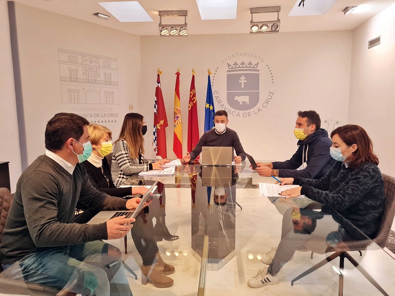 El Ayuntamiento de Caravaca adjudica la nueva gestión del Centro Deportivo con un menor coste, mejor servicio y garantías de futuro