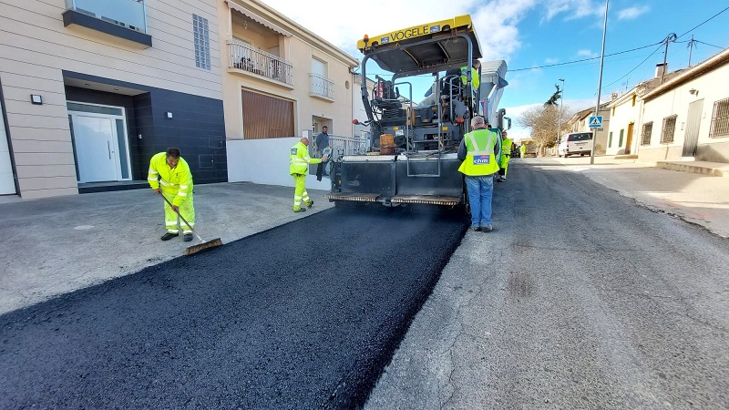 El Ayuntamiento de Caravaca inicia el plan renovación de asfaltado y señalización de travesías del casco urbano y pedanías