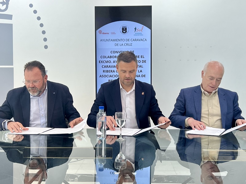 Hospital Ribera Caravaca y el Ayuntamiento, afianzan su compromiso con ISOL