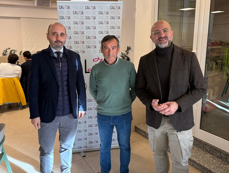 El Gobierno regional y Calzia perfilan la hoja de ruta de internacionalización del calzado para ganar mercado en 2026