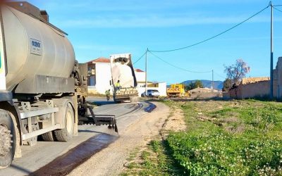 Fomento mejora el firme de la carretera que une las pedanías caravaqueñas de Singla y La Almudema con una inversión de 90.000 euros