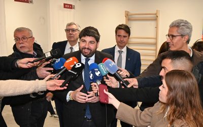 La Comunidad extiende la vacunación frente al papiloma humano a los institutos para llegar a los varones nacidos en 2008 y 2010