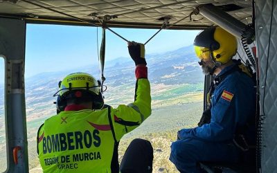 Servicios de emergencia rescatan a una excursionista en El Pico del Buitre, en Moratalla